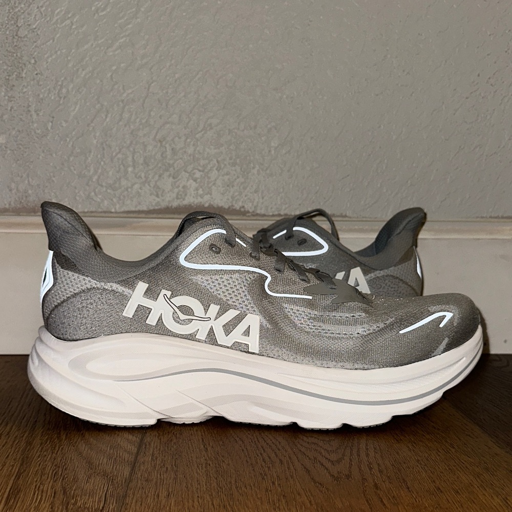 Men’s Hoka Clifton 10 (wide width)